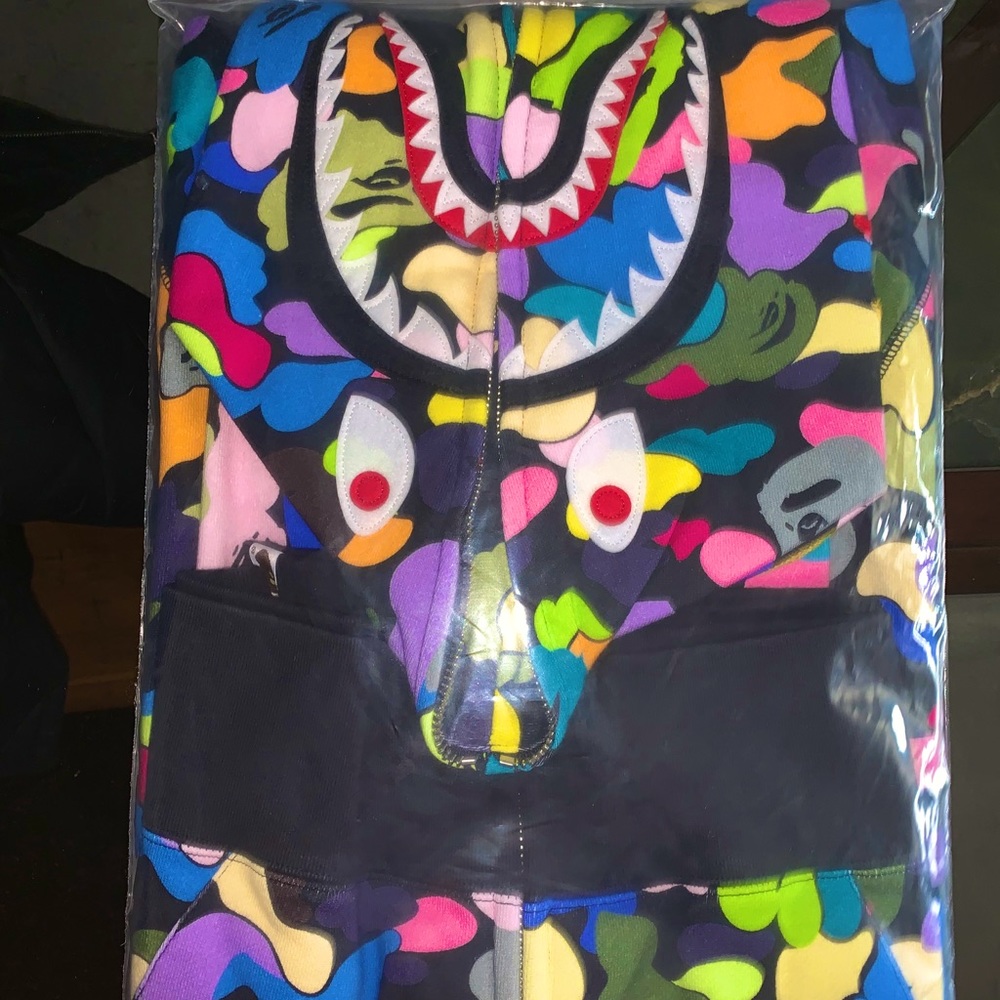2020 EXCLUSIVE BAPE MULTI COLOR SHARK HOODIE